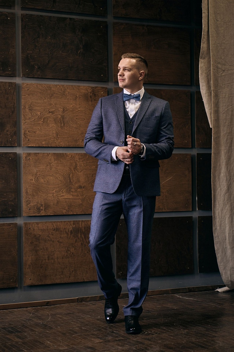 Костюм мужской   синий в клетку VALENTI 7925-VG-35S